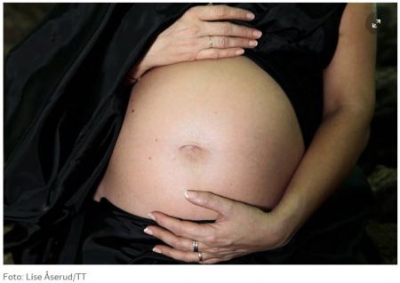 Vi uppmanar de svenska lagstiftarna att införa reglerat altruistiskt värdmödraskap - Nordic Surrogacy