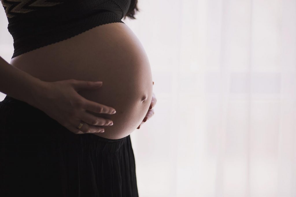 Surrogatmödraskap - Släpp makten över kvinnors livmödrar, regeringen - Nordic Surrogacy
