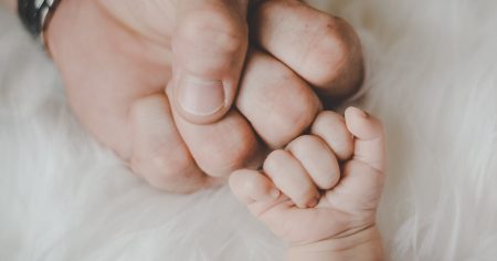 Louise er for syg til at føde, fandt ukrainsk rugemor - Nordic Surrogacy